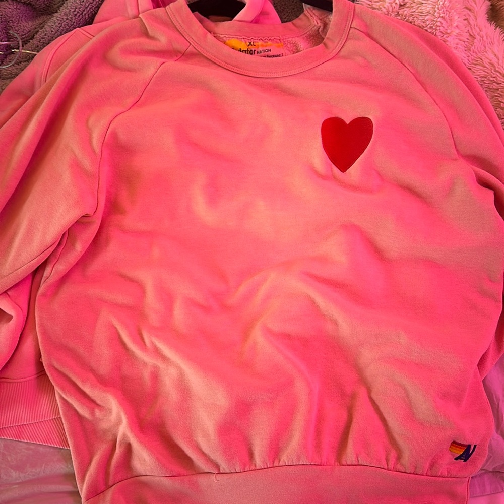 Aviator nation link heart crewneck.